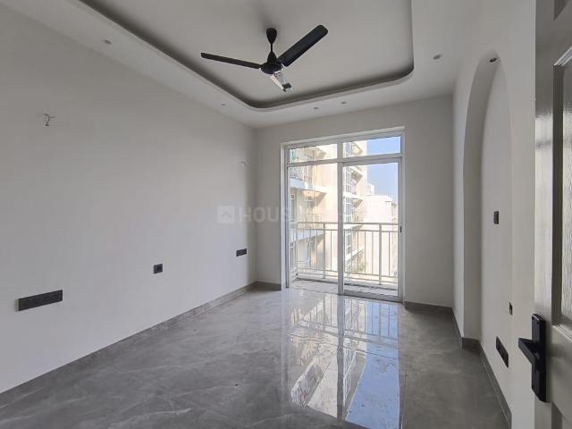 2 BHK Apartment in Sector 128 for rent Noida. The reference number is 19223722