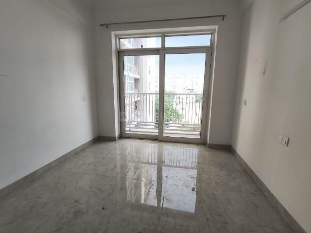 2 BHK Apartment in Sector 128 for rent Noida. The reference number is 20164073