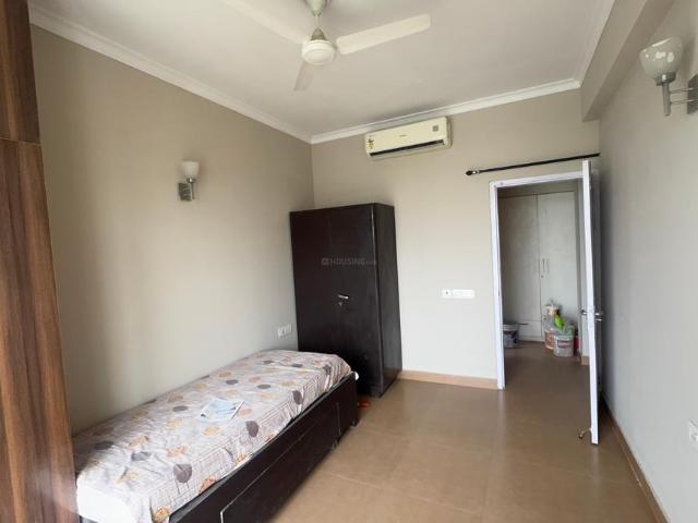 2 BHK Apartment in Sector 128 for rent Noida. The reference number is 20623453