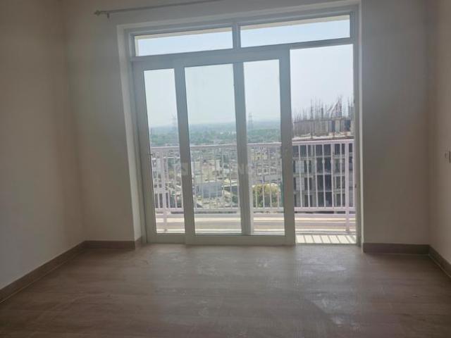 2 BHK Apartment in Sector 128 for resale Noida. The reference number is 20015380