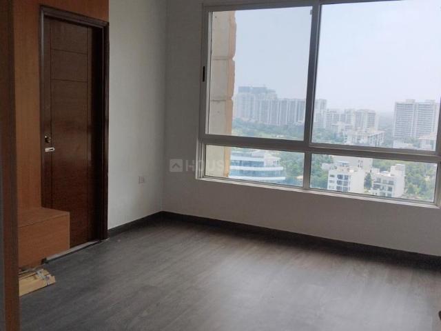 2 BHK Apartment in Sector 128 for resale Noida. The reference number is 20902310