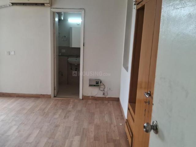 2 BHK Apartment in Sector 129 for rent Noida. The reference number is 19890447