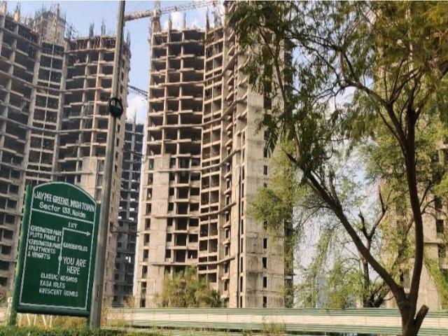 2 BHK Apartment in Sector 129 for resale Noida. The reference number is 12043220