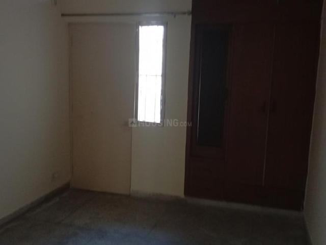 2 BHK Apartment in Sector 12 Dwarka for rent New Delhi. The reference number is 19601557