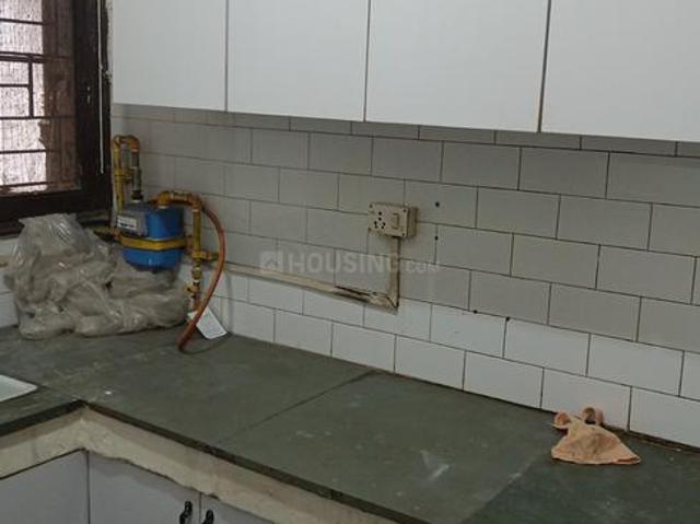 2 BHK Apartment in Sector 12 Dwarka for rent New Delhi. The reference number is 19298027