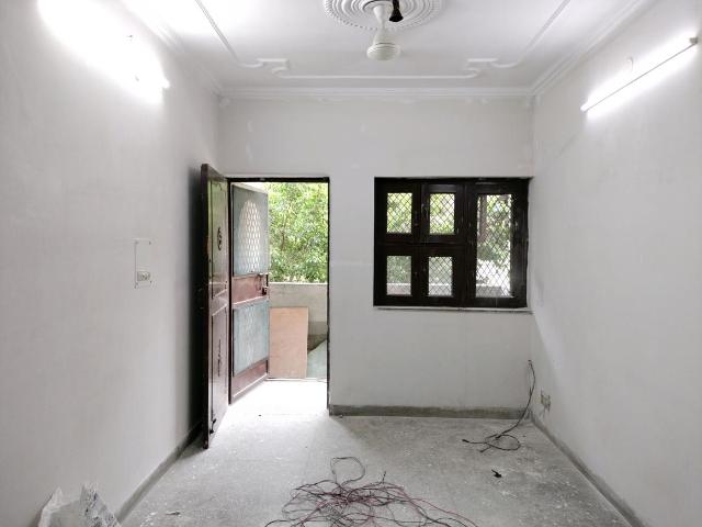 2 BHK Apartment in Sector 12 Dwarka for resale New Delhi. The reference number is 20344456