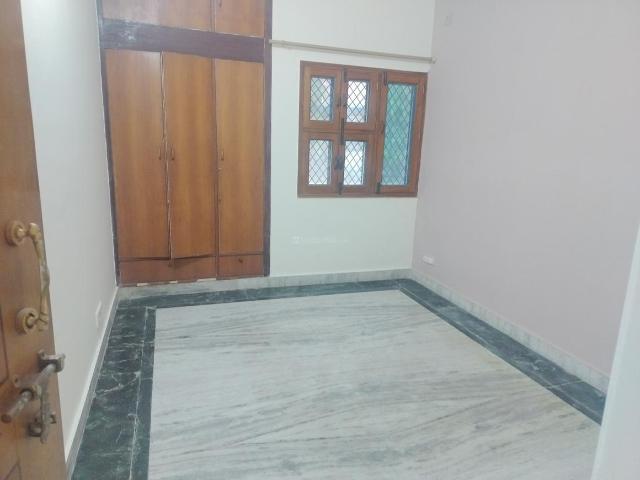 2 BHK Apartment in Sector 12 Dwarka for resale New Delhi. The reference number is 20776260