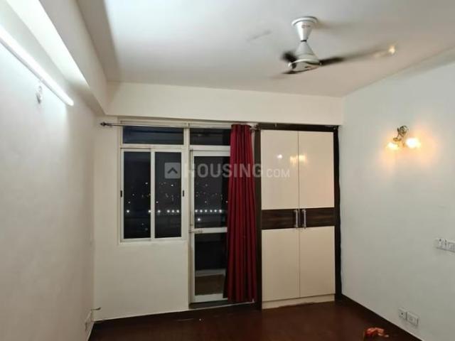 2 BHK Apartment in Sector 133 for rent Noida. The reference number is 19773660