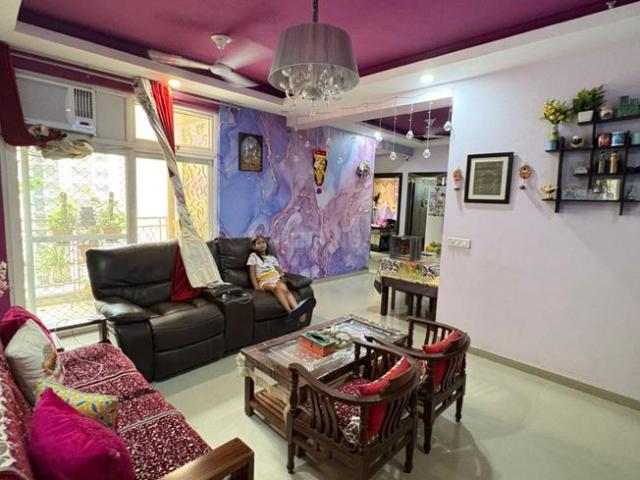 2 BHK Apartment in Sector 133 for rent Noida. The reference number is 20074153
