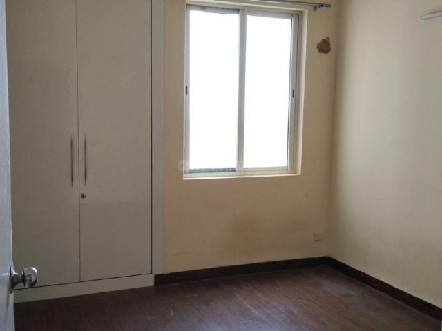 2 BHK Apartment in Sector 133 for rent Noida. The reference number is 20685979