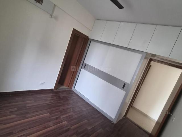 2 BHK Apartment in Sector 133 for rent Noida. The reference number is 20634666