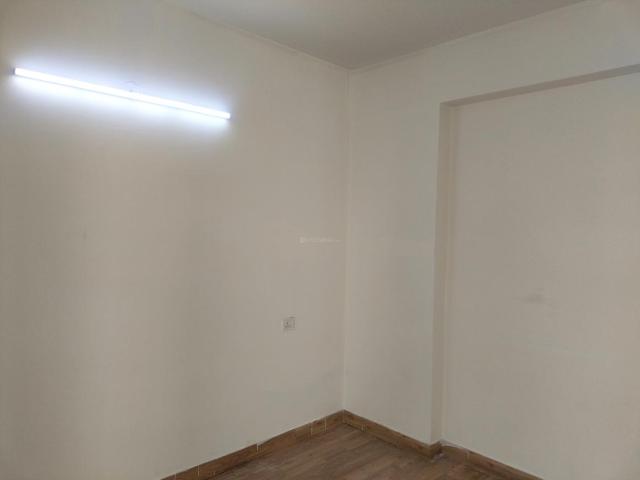 2 BHK Apartment in Sector 130 for rent Noida. The reference number is 18463142