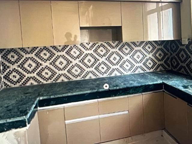 2 BHK Apartment in Sector 131 for rent Noida. The reference number is 17384593