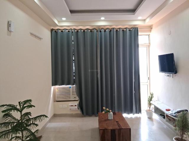 2 BHK Apartment in Sector 131 for rent Noida. The reference number is 19559215