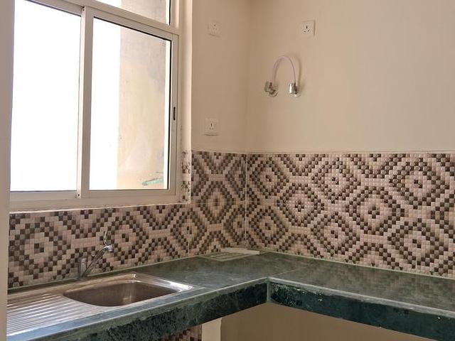 2 BHK Apartment in Sector 131 for rent Noida. The reference number is 19589210
