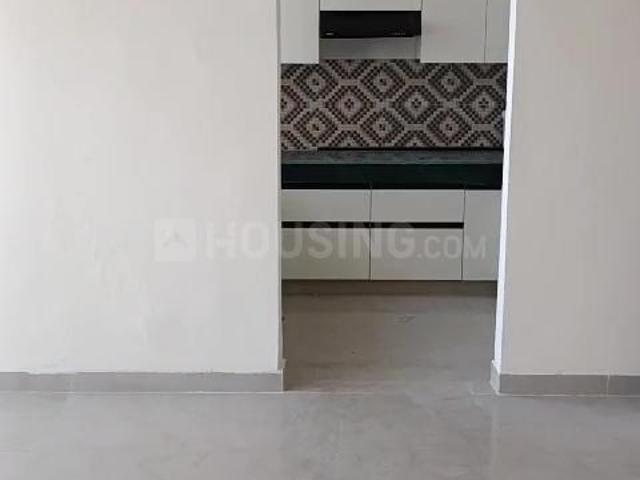 2 BHK Apartment in Sector 131 for rent Noida. The reference number is 20490369