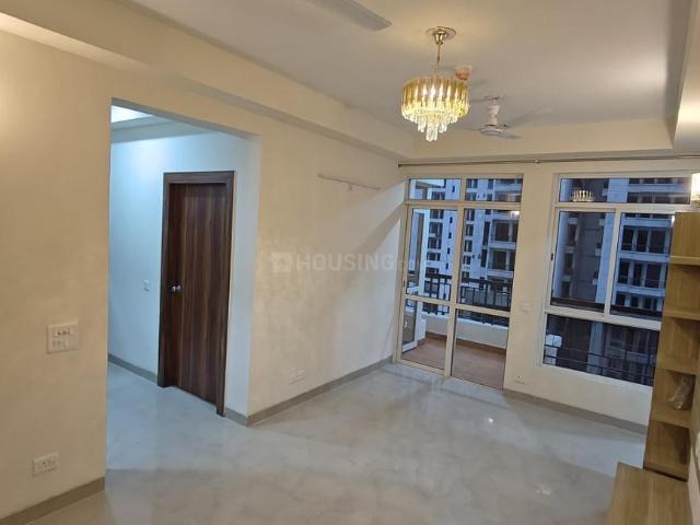 2 BHK Apartment in Sector 131 for rent Noida. The reference number is 20439887