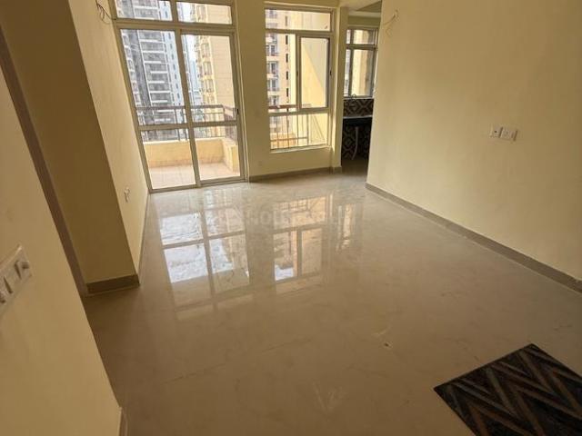 2 BHK Apartment in Sector 131 for resale Noida. The reference number is 20930895