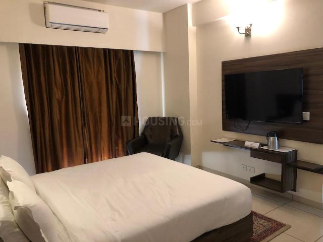2 BHK Apartment in Sector 137 for rent Noida. The reference number is 16694103