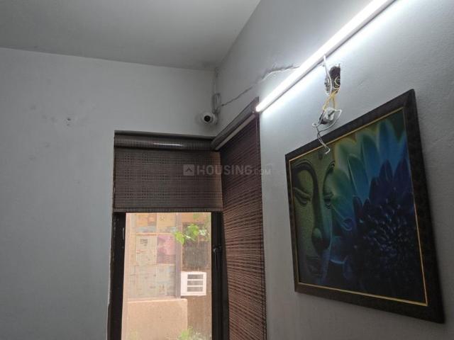 2 BHK Apartment in Sector 137 for rent Noida. The reference number is 18357027