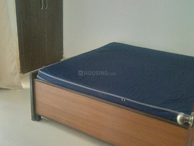 2 BHK Apartment in Sector 137 for rent Noida. The reference number is 18715379