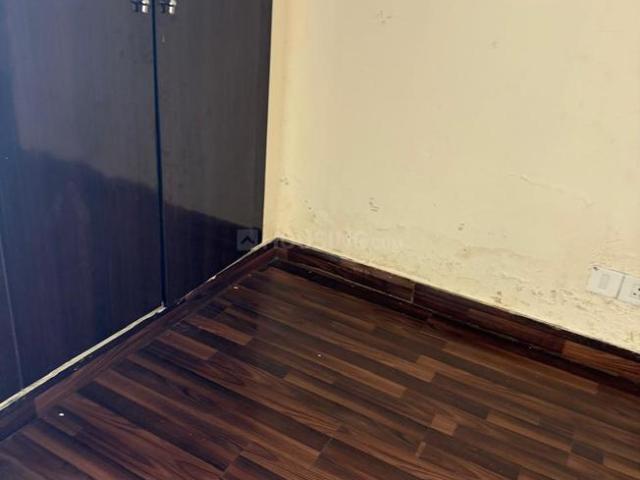 2 BHK Apartment in Sector 137 for rent Noida. The reference number is 18871026