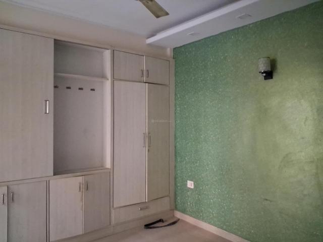 2 BHK Apartment in Sector 137 for rent Noida. The reference number is 19266720