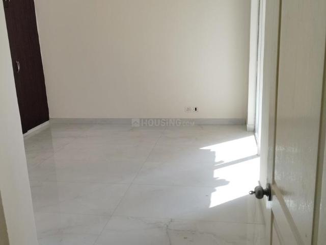 2 BHK Apartment in Sector 137 for rent Noida. The reference number is 19557394