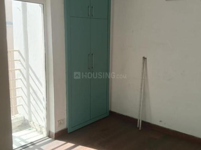 2 BHK Apartment in Sector 137 for rent Noida. The reference number is 19757814
