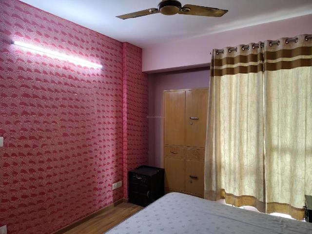 2 BHK Apartment in Sector 137 for rent Noida. The reference number is 19798658