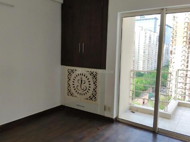 2 BHK Apartment in Sector 137 for rent Noida. The reference number is 19857198