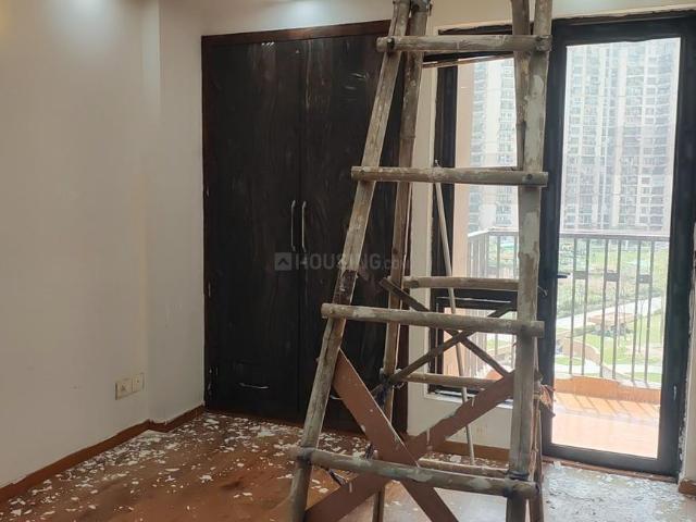 2 BHK Apartment in Sector 137 for rent Noida. The reference number is 19888587