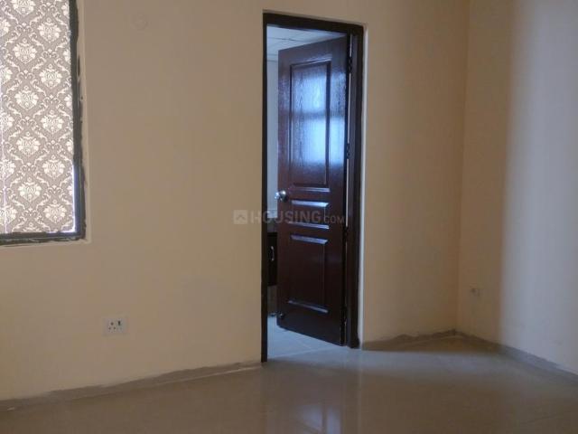 2 BHK Apartment in Sector 137 for rent Noida. The reference number is 19809452