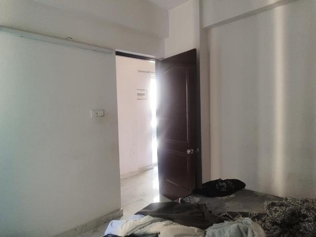2 BHK Apartment in Sector 137 for rent Noida. The reference number is 19948397