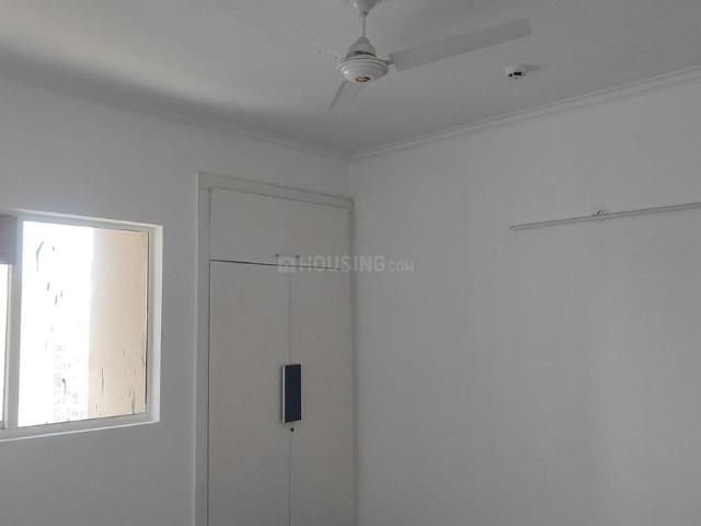 2 BHK Apartment in Sector 137 for rent Noida. The reference number is 19959066