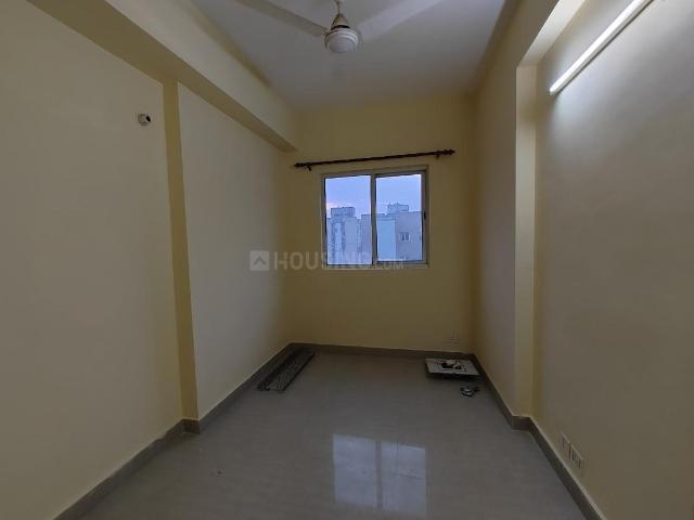 2 BHK Apartment in Sector 137 for rent Noida. The reference number is 19967795
