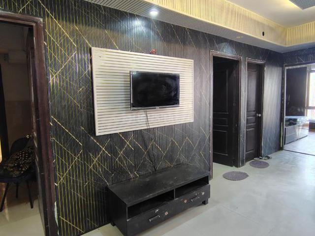 2 BHK Apartment in Sector 137 for rent Noida. The reference number is 19936324