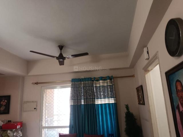 2 BHK Apartment in Sector 137 for rent Noida. The reference number is 20153397