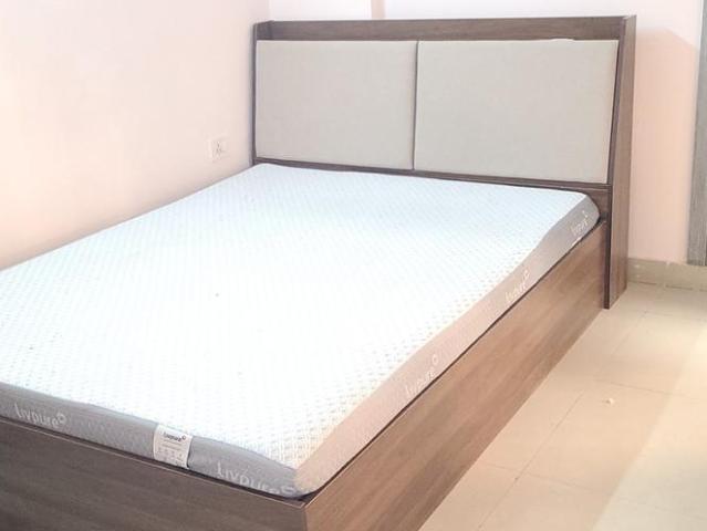 2 BHK Apartment in Sector 137 for rent Noida. The reference number is 20155859