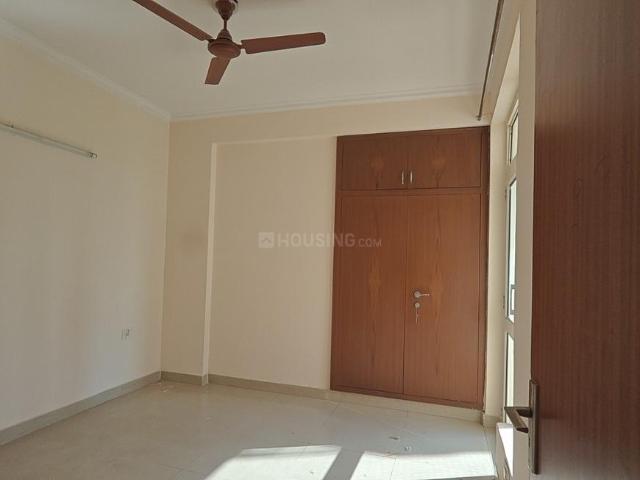 2 BHK Apartment in Sector 137 for rent Noida. The reference number is 20155895