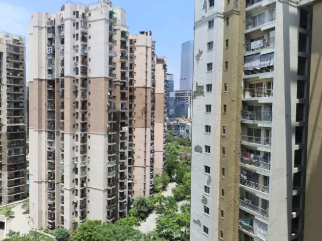 2 BHK Apartment in Sector 137 for rent Noida. The reference number is 20294264