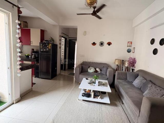 2 BHK Apartment in Sector 137 for rent Noida. The reference number is 20358152