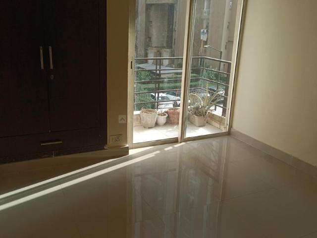 2 BHK Apartment in Sector 137 for rent Noida. The reference number is 20379525