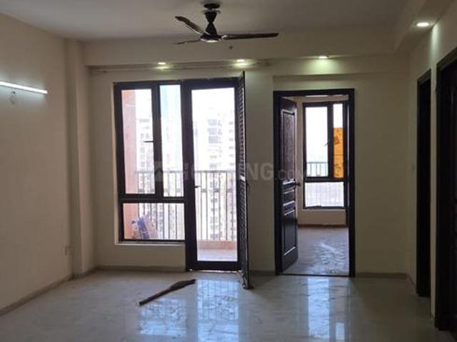 2 BHK Apartment in Sector 137 for rent Noida. The reference number is 20555452