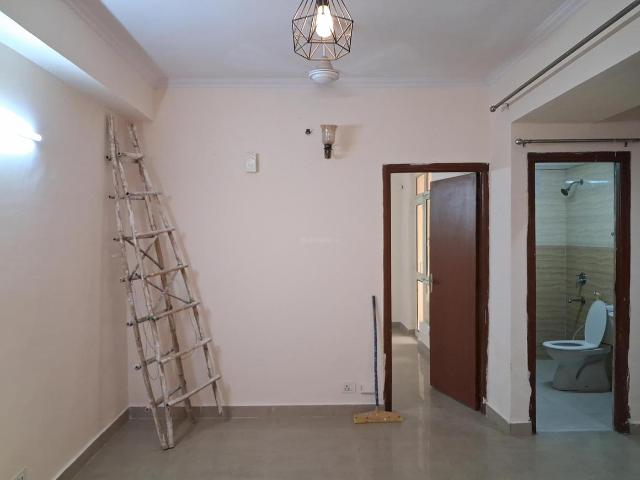 2 BHK Apartment in Sector 137 for rent Noida. The reference number is 20582043
