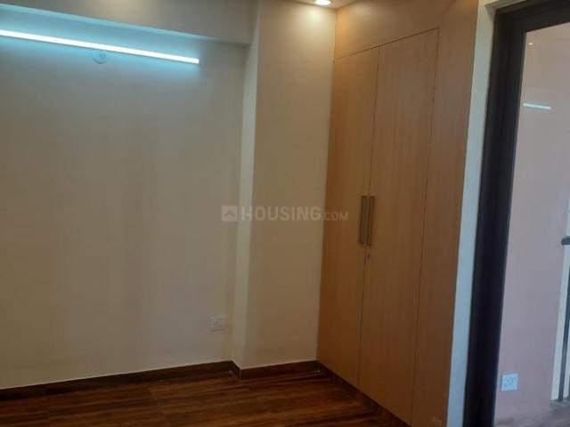 2 BHK Apartment in Sector 137 for rent Noida. The reference number is 20673416