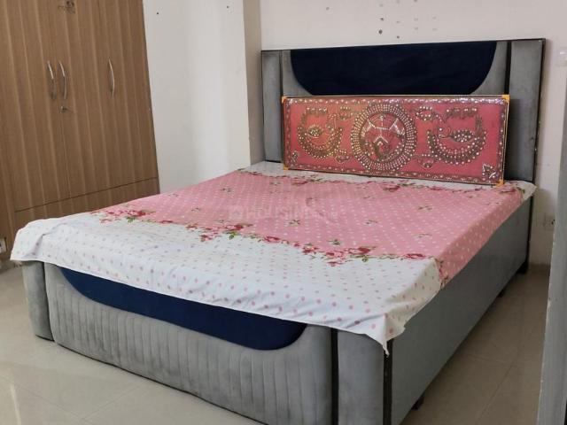 2 BHK Apartment in Sector 137 for rent Noida. The reference number is 20615387