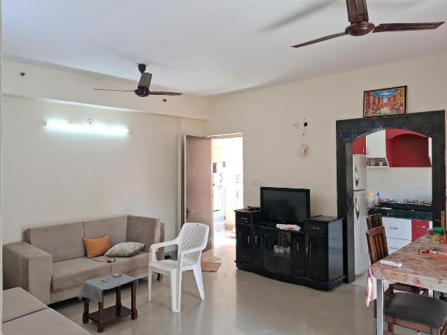 2 BHK Apartment in Sector 137 for rent Noida. The reference number is 20635932
