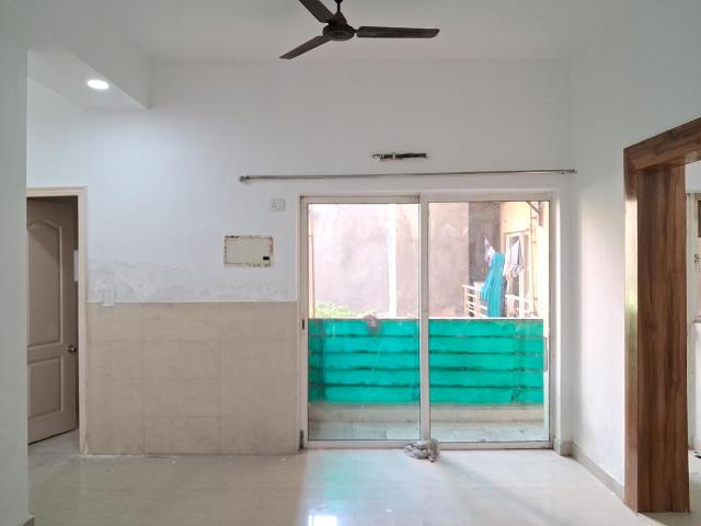 2 BHK Apartment in Sector 137 for resale Noida. The reference number is 18536892