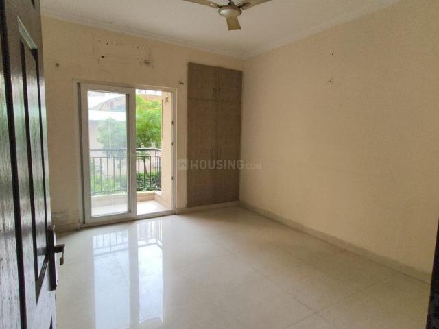 2 BHK Apartment in Sector 137 for resale Noida. The reference number is 19748194